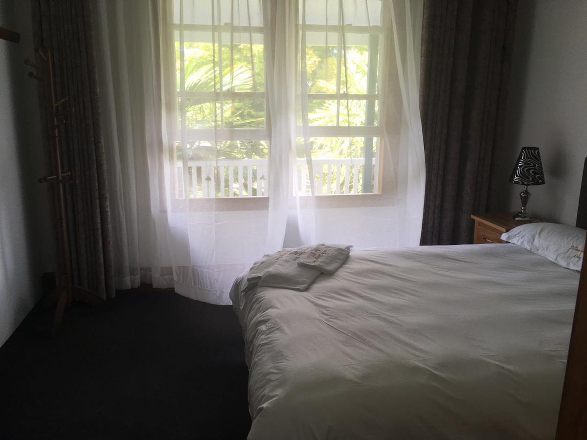 Te Puia Hot Springs Hotel Bilik gambar